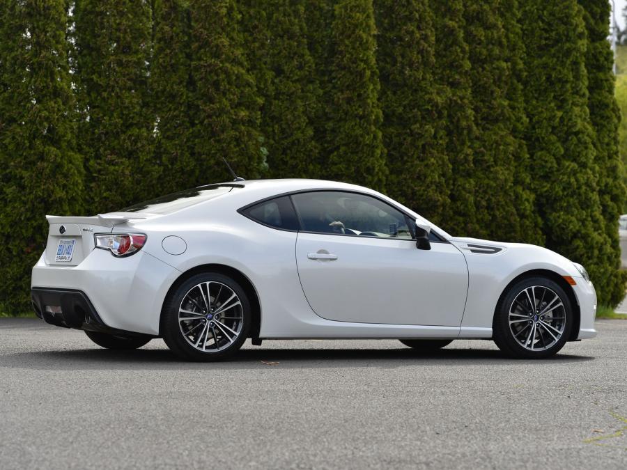  Subaru BRZ Aero Package 2012 года  (US) (фото 15 из 30)